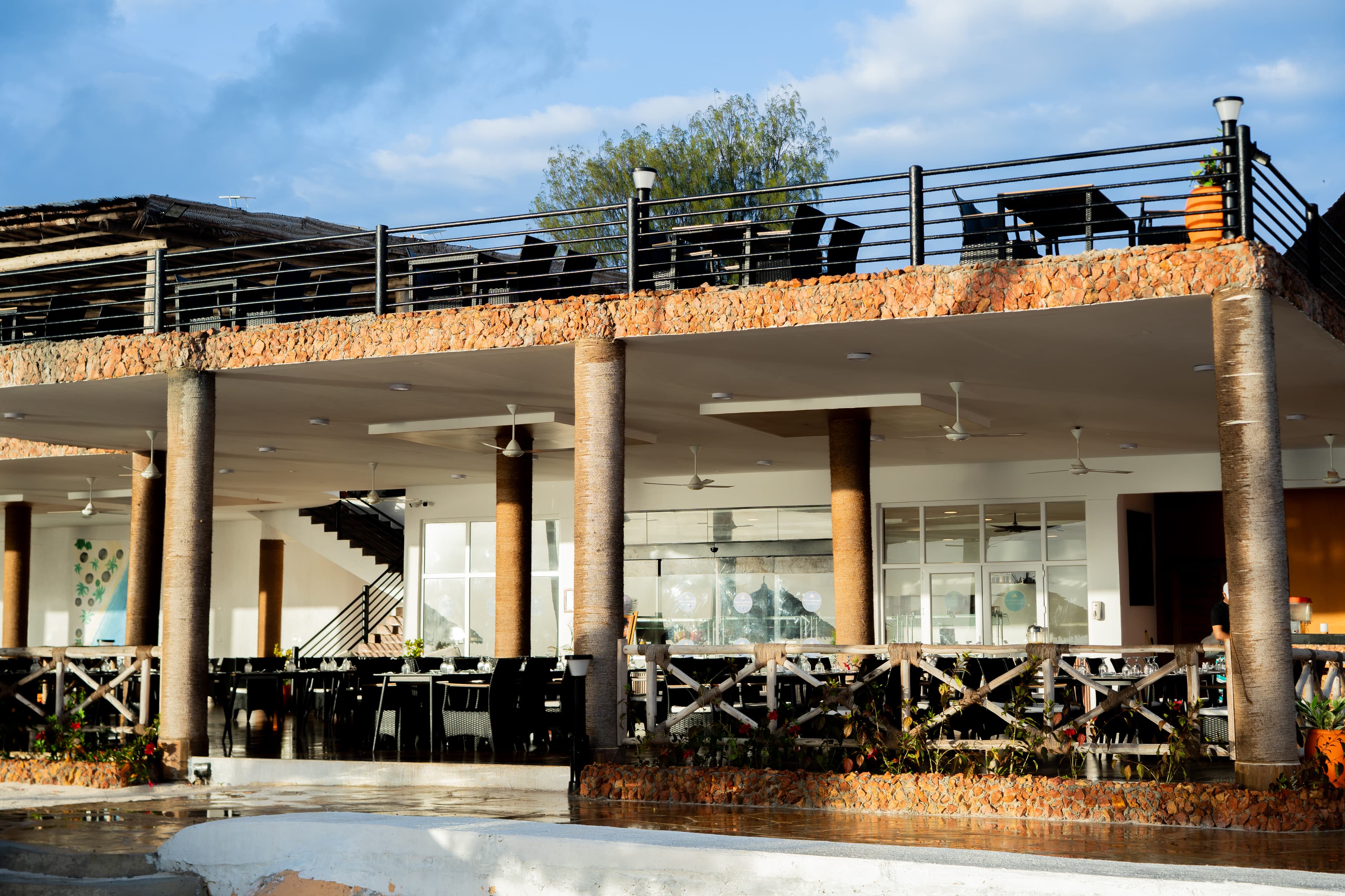 Ocean Tides at Royal Mandarin Hotel & Resort 6