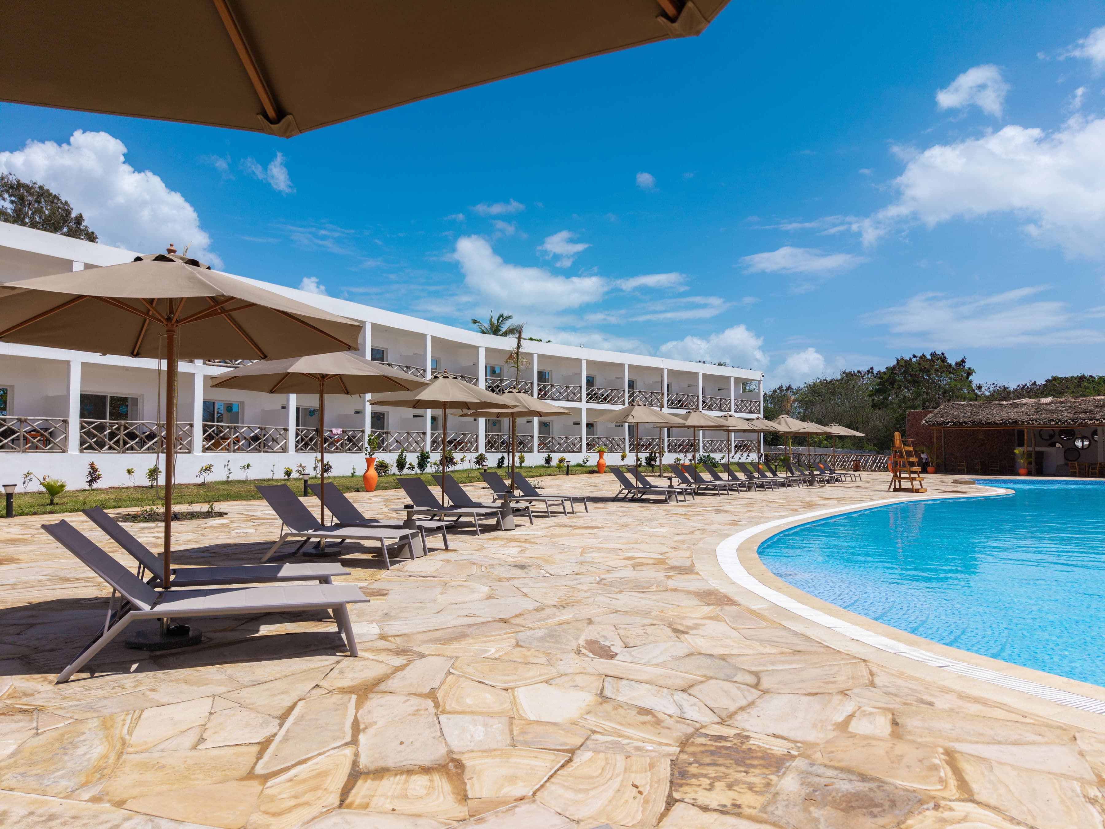 STANDARD POOL VIEW