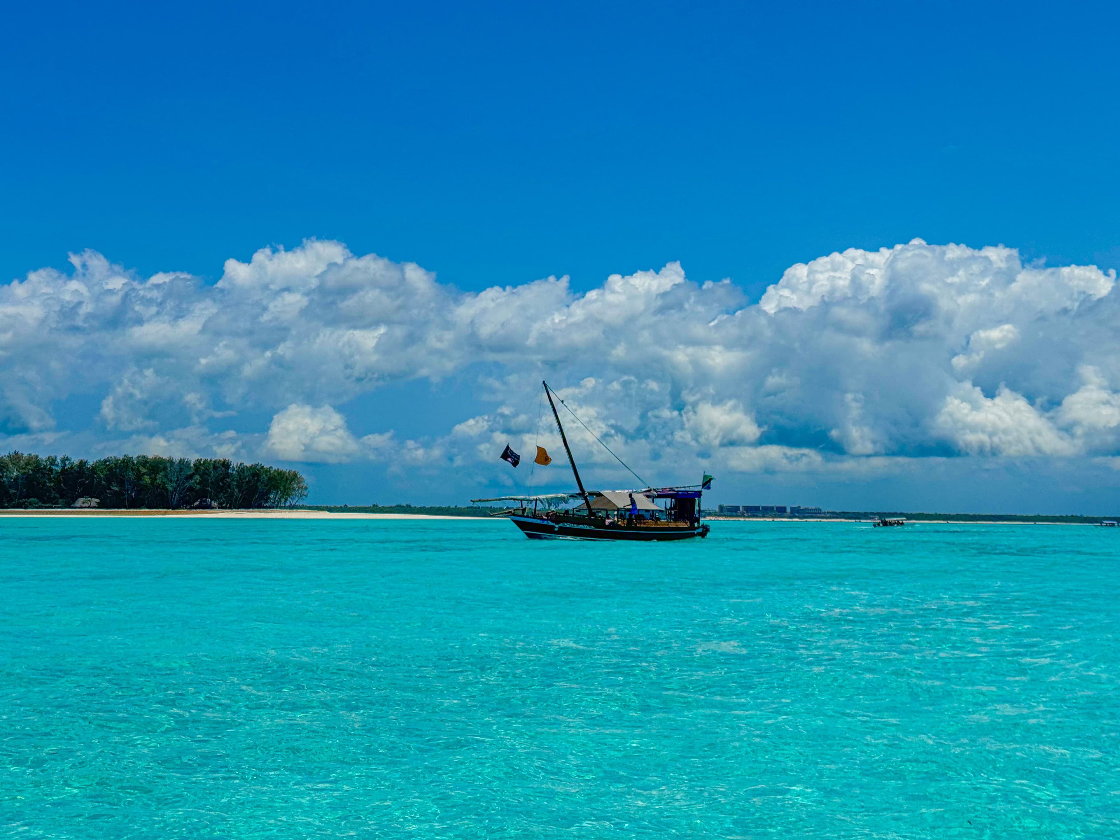 EXCURSION SAFARI BLUE — image 2